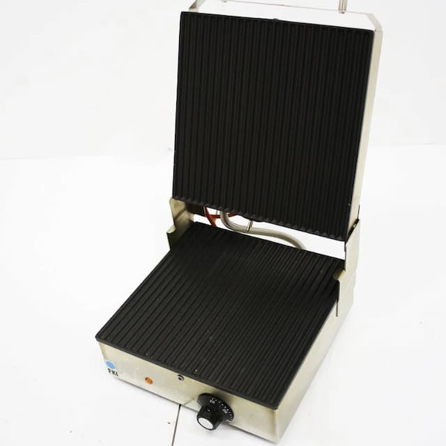 Гриль контактный FKI TL 5211 арт. УТ-00030439 (Восстановленное 1 шт)